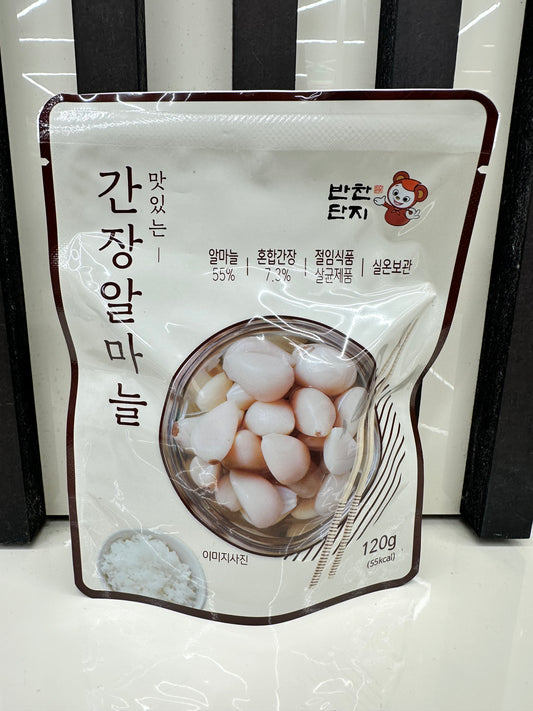 Aglio marinato in salsa di soia